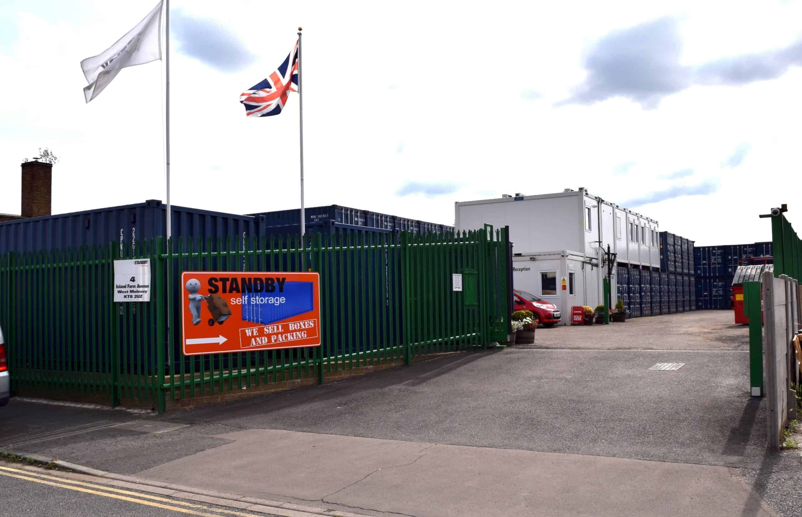 Self Storage Near Hampton Court