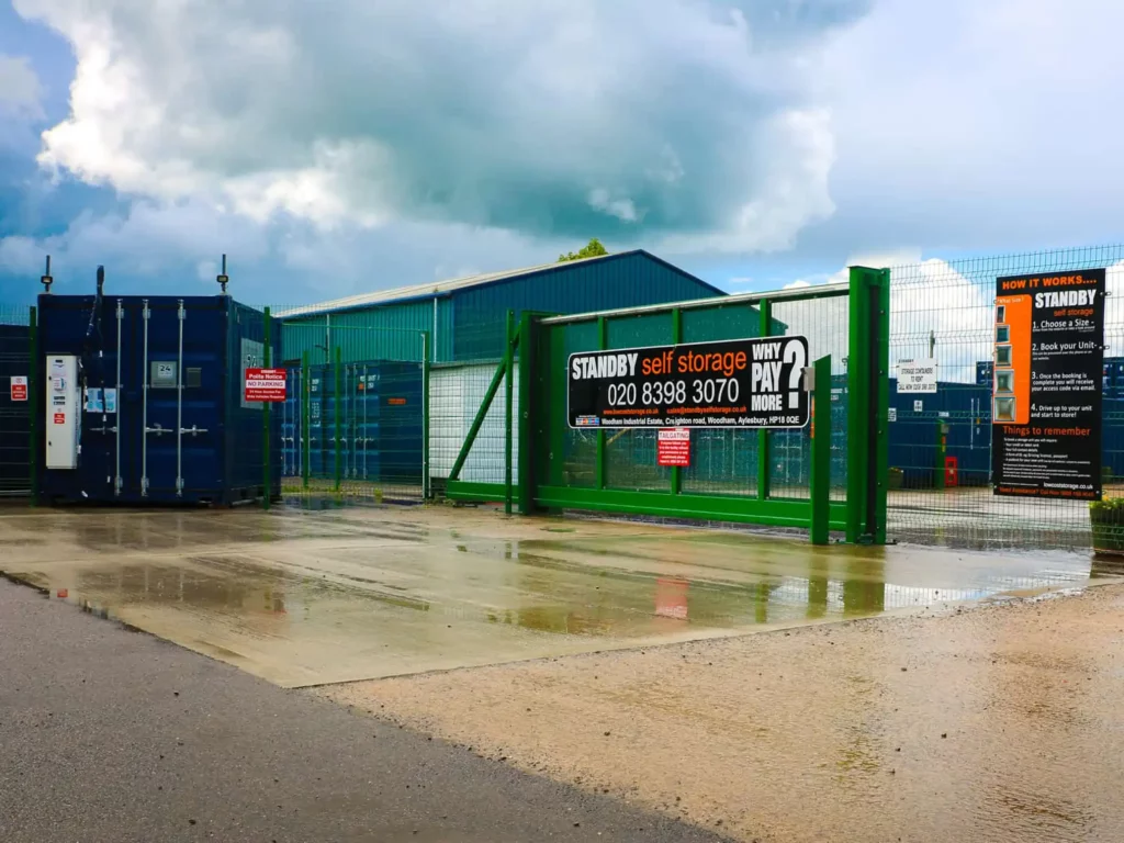 selfstorageraylesbury-1024x768-1.webp
